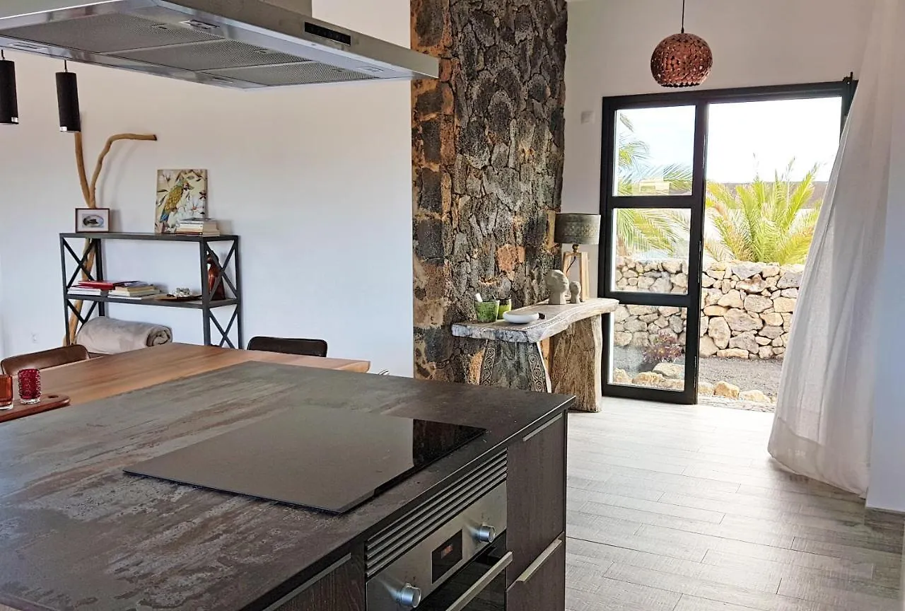 Casa Zen, Design, Swimming-Pool, Fibre-Internet Villa Lajares Spain